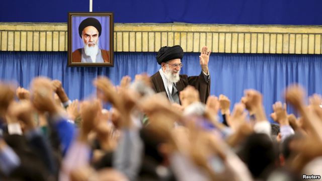 khmanei ba aks khomeini